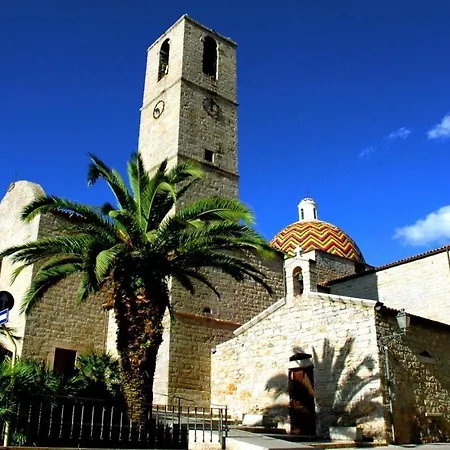 Apartment New - Spacious & Luxurious - Fully Renovated & Equipped 2br - Historical Centre Olbia
