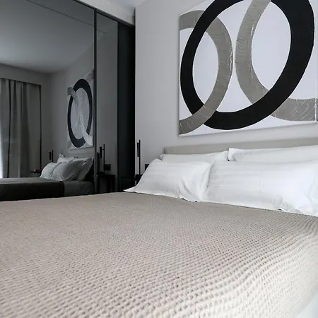 Azulis Tigellio 2 - Spacious & Renovated 2br, Old Town *